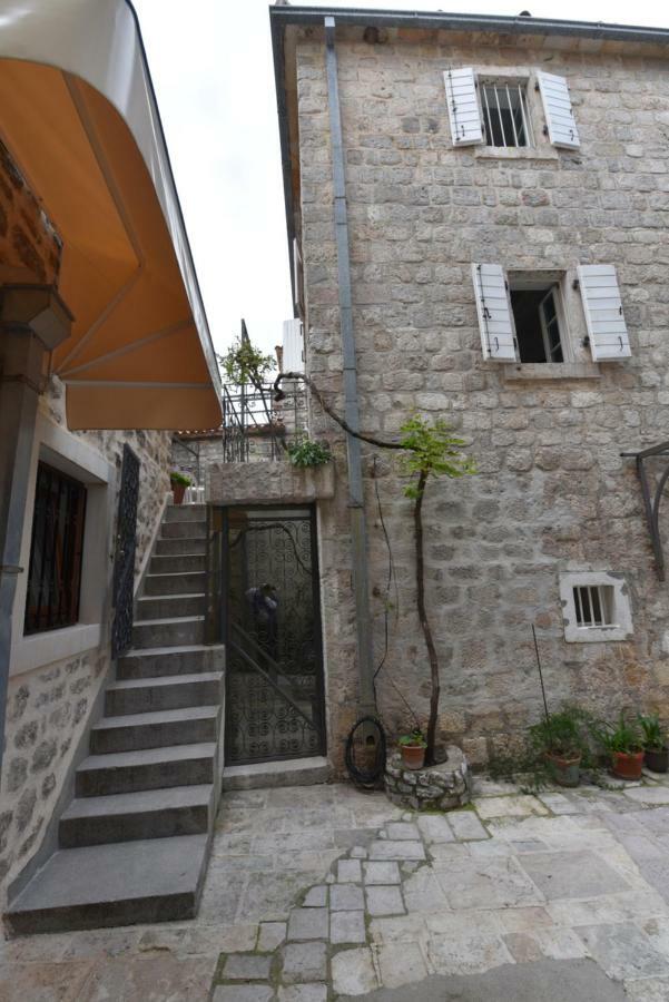 Hostel Michel Budva Extérieur photo