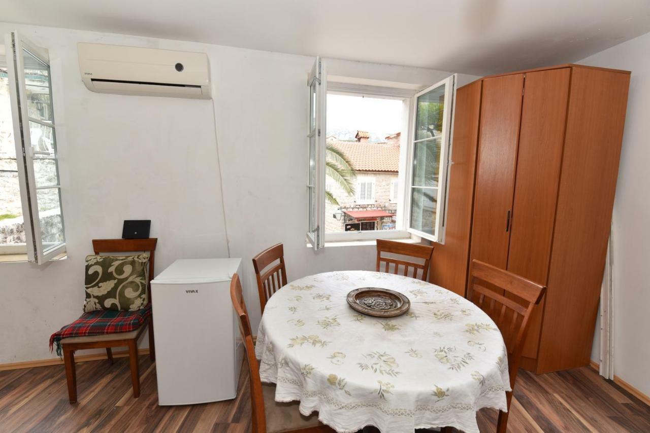 Hostel Michel Budva Extérieur photo