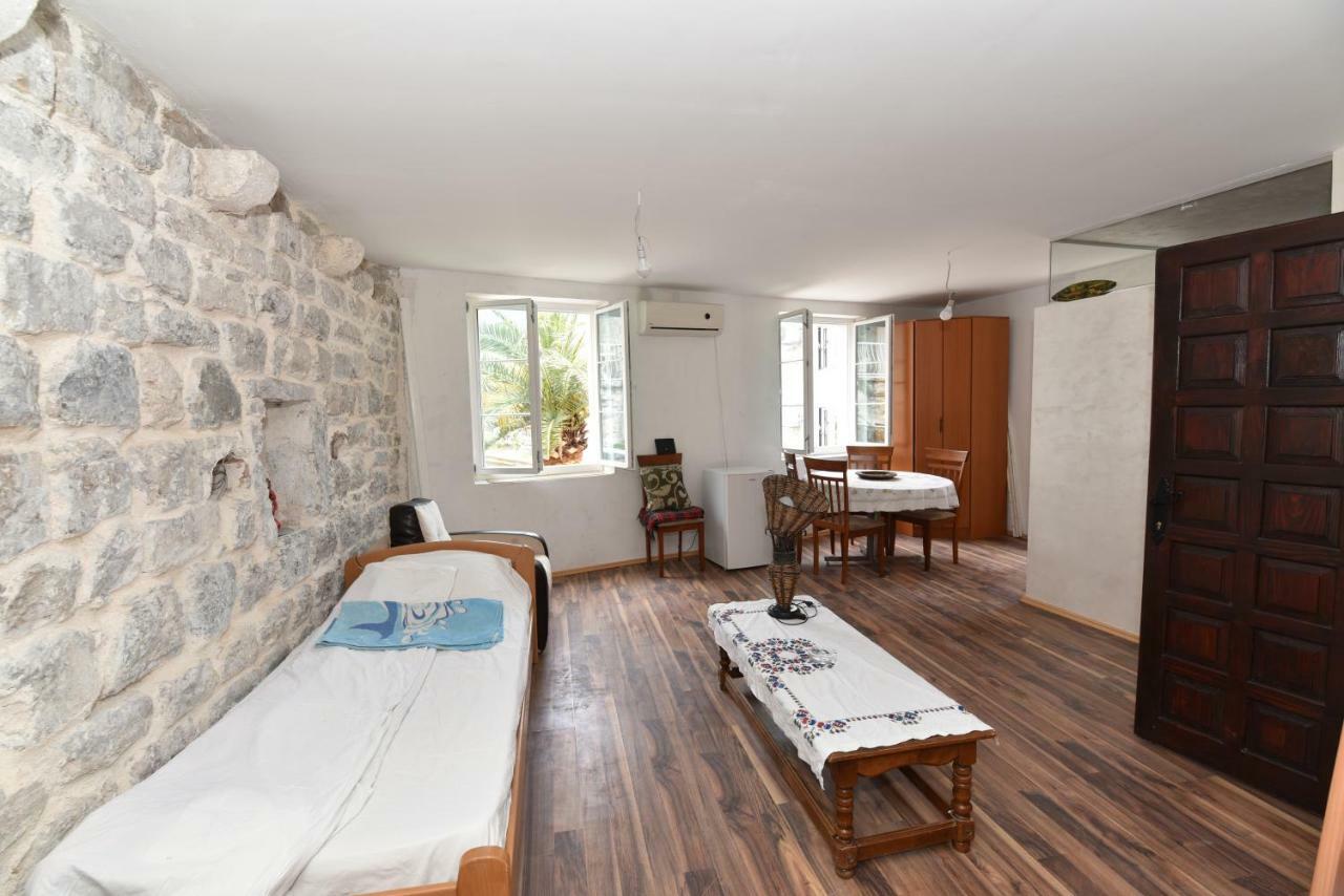 Hostel Michel Budva Extérieur photo