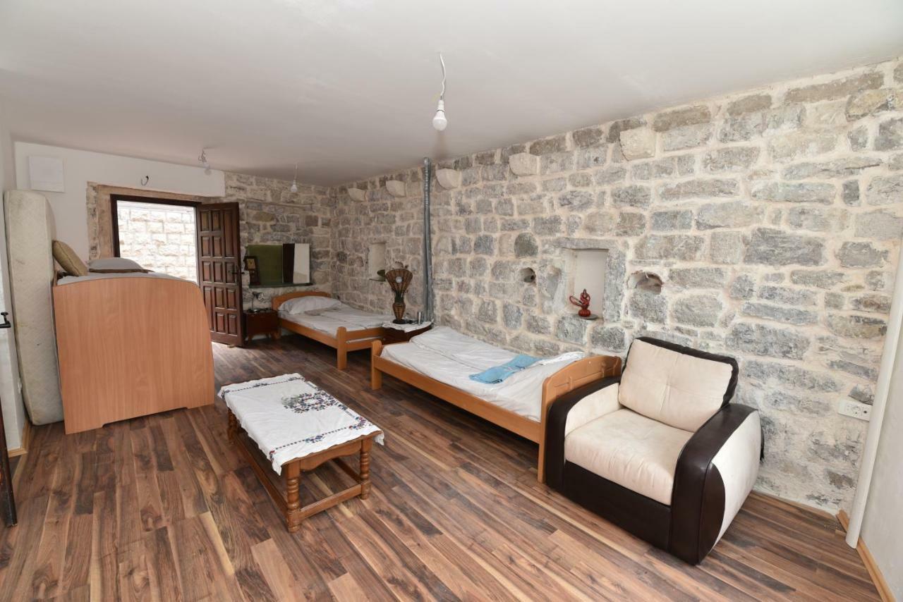Hostel Michel Budva Extérieur photo