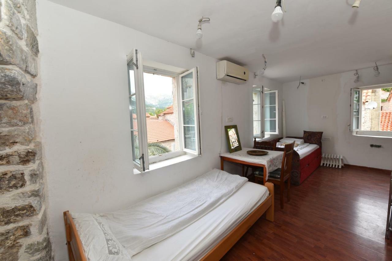 Hostel Michel Budva Extérieur photo